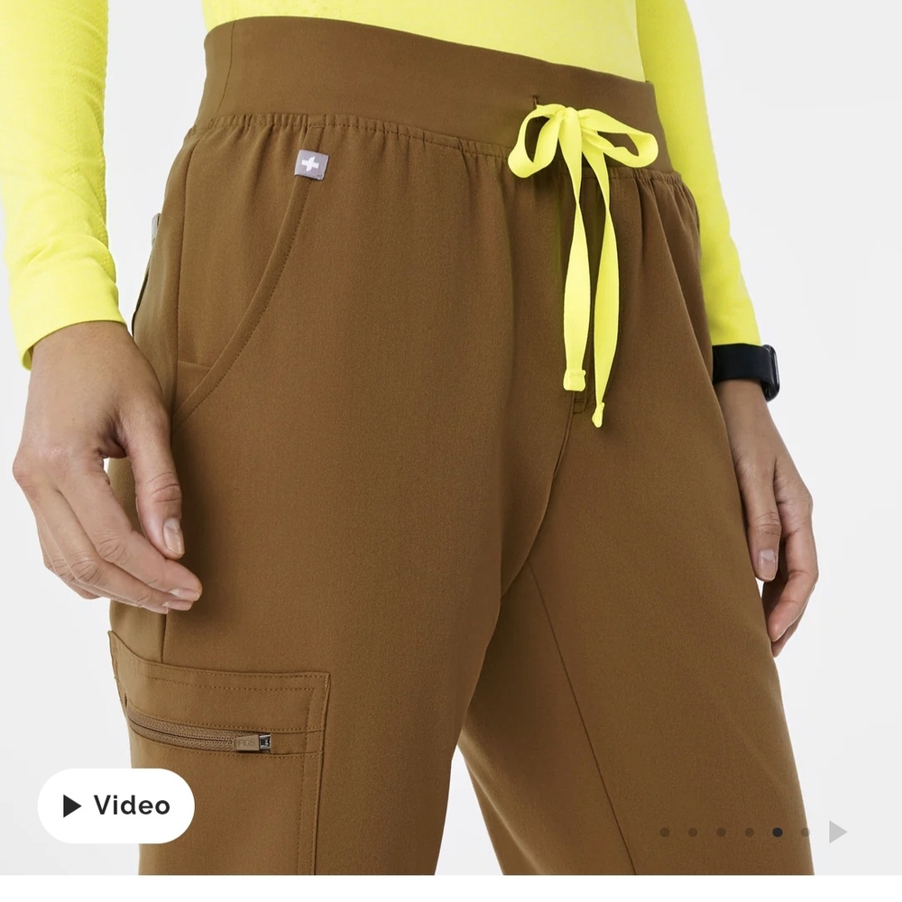 FIGS High Waisted Zamora Scrub Pants